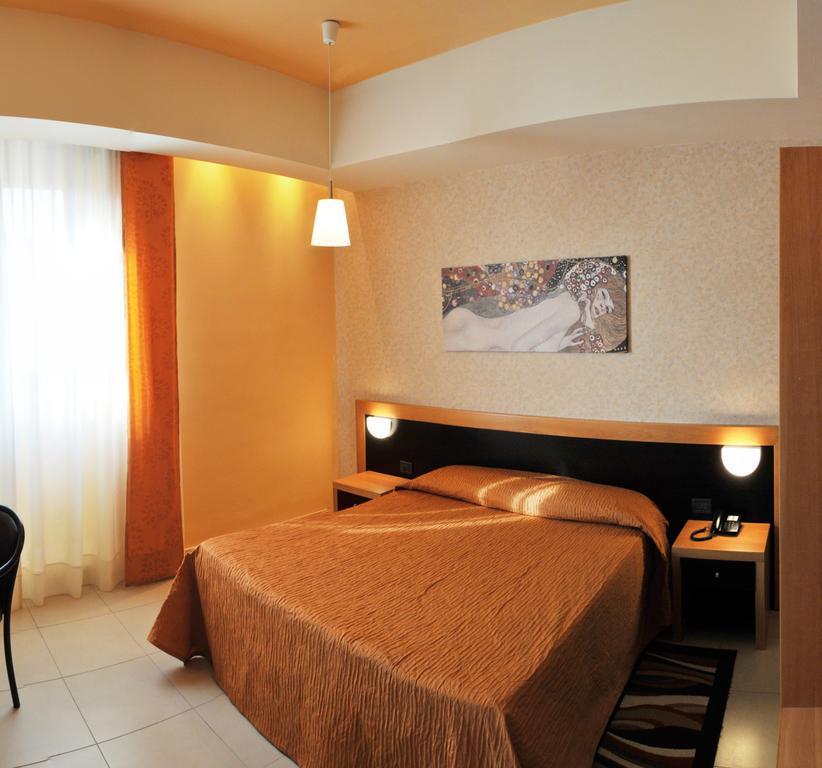 Grand Hotel Italiano Benevento Phòng bức ảnh
